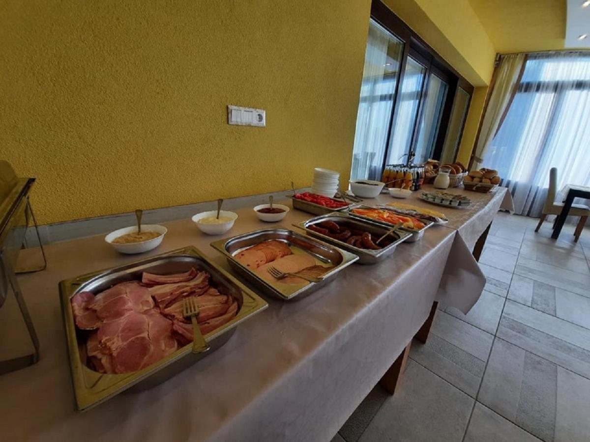 Pensjonat Ponty-Lak Panzió Dávod Zewnętrze zdjęcie